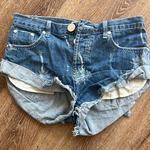 One teaspoon Jean shorts with palm tree print